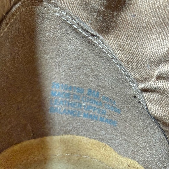 CLARKS Kaci’s Garnet Taupe Nutmeg Leather Suede Booties Block Heel Buckle Size 8 - Picture 12 of 16